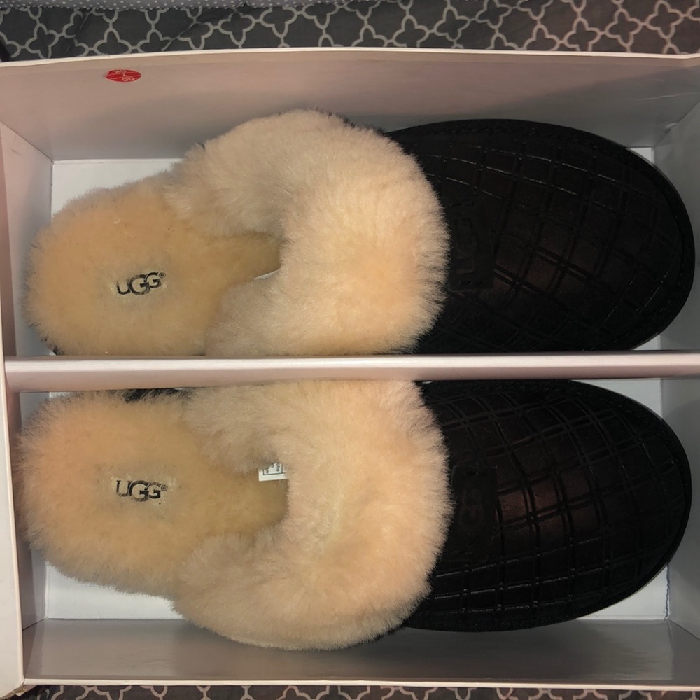 Brand new Uggs slippers